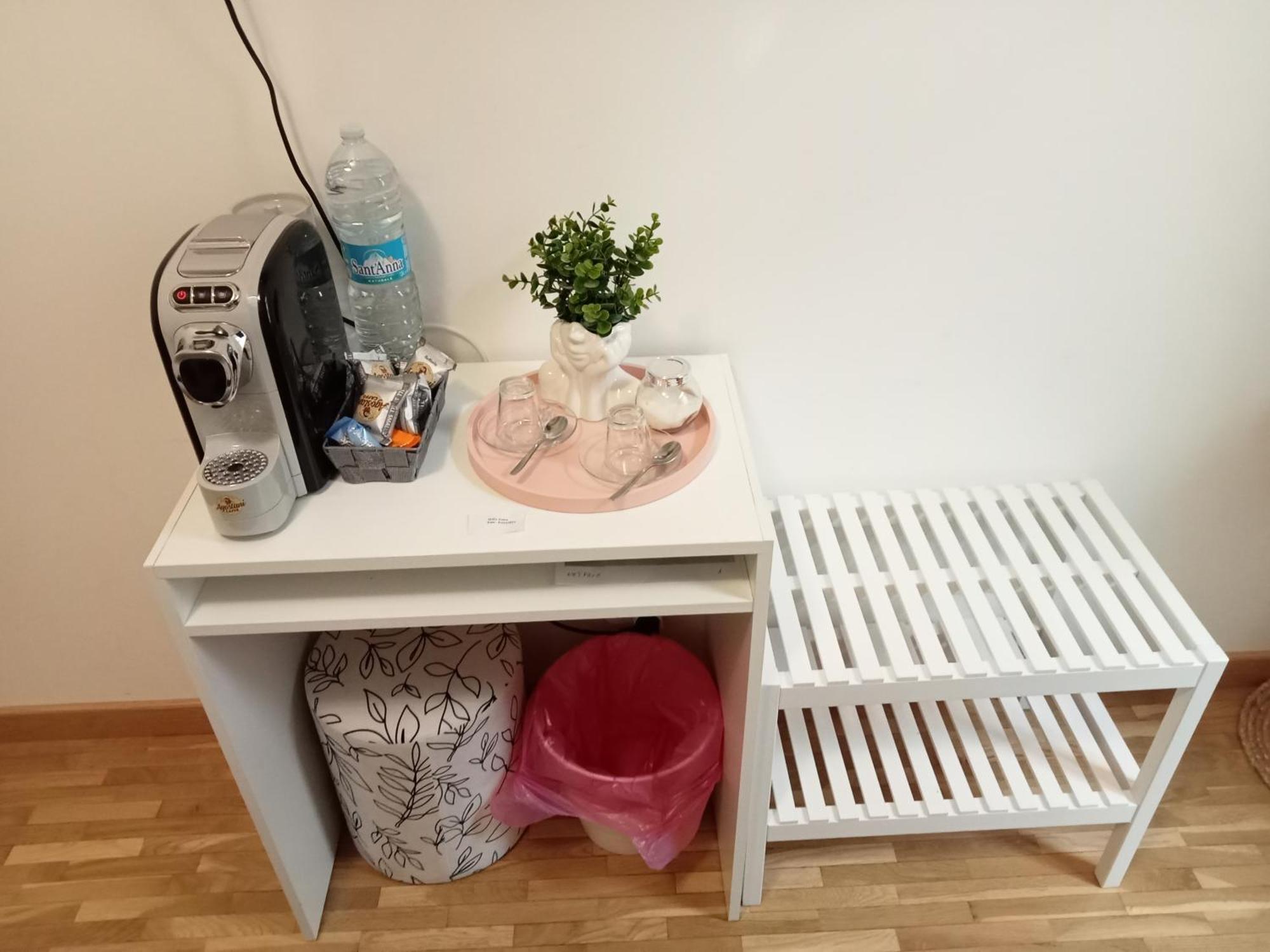 Fenix Rooms Триест Экстерьер фото